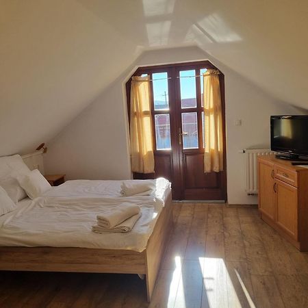 Kemences Fogado Bed & Breakfast Tardos Exterior photo